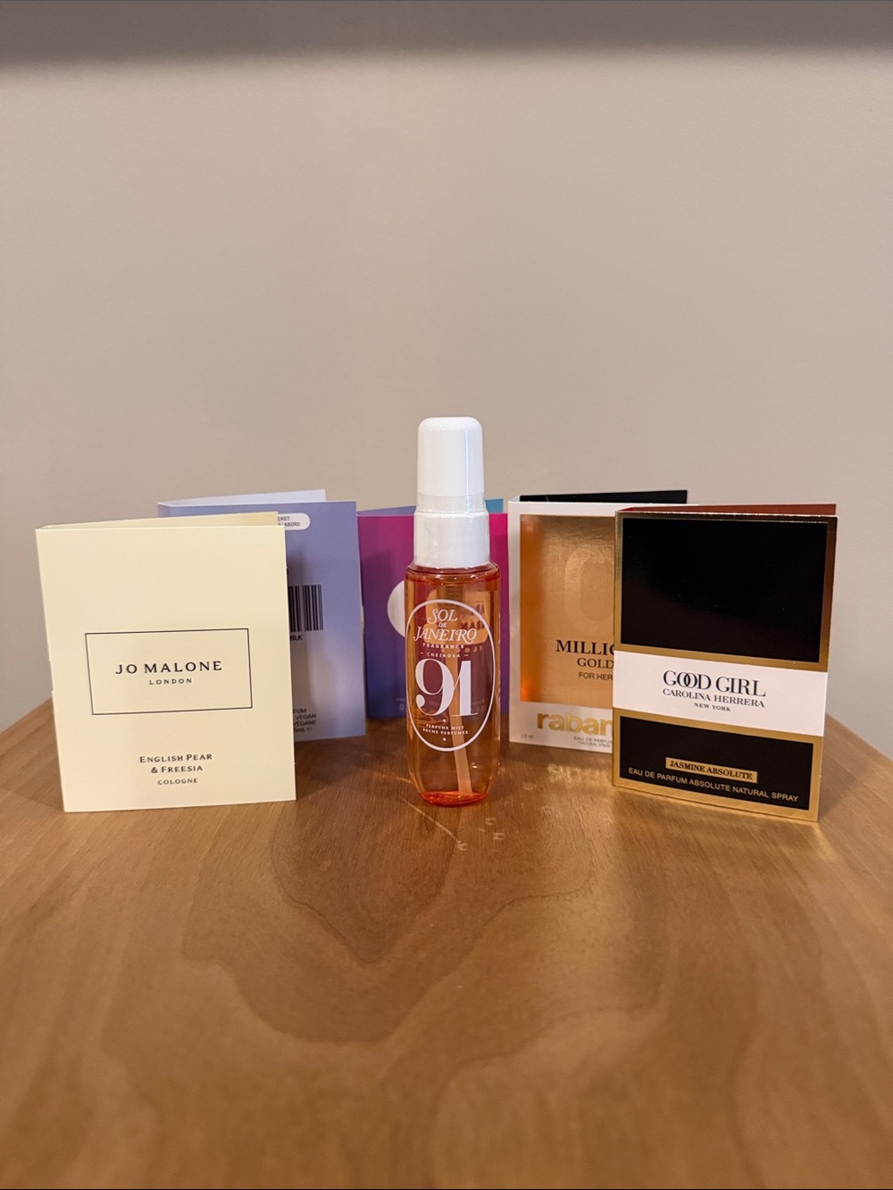 Sol de Janeiro Travel Fragrance Spray - with samples